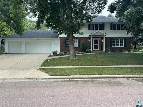 2600 E Marson Dr, Sioux Falls, SD 57103 photo 1