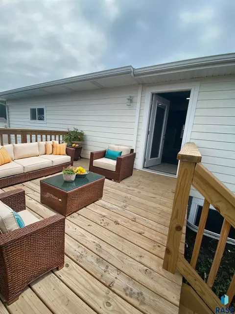 805 S Edward Cir, Sioux Falls, SD 57103 photo 12