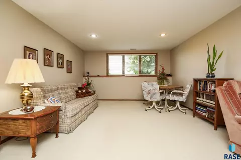 804 E 69th St, Sioux Falls, SD 57108 photo 28