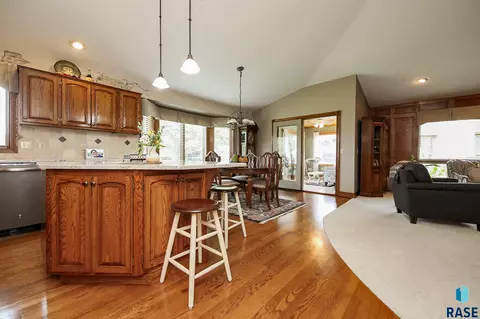 804 E 69th St, Sioux Falls, SD 57108 photo 12