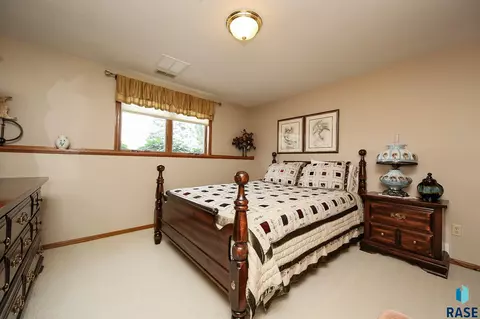 804 E 69th St, Sioux Falls, SD 57108 photo 22