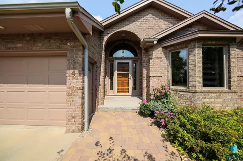 804 E 69th St, Sioux Falls, SD 57108 photo 2