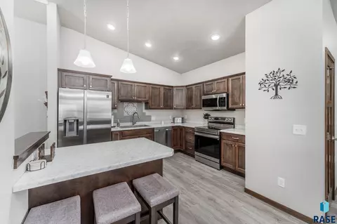 221 E Ivy Rd, Tea, SD 57064 photo 6