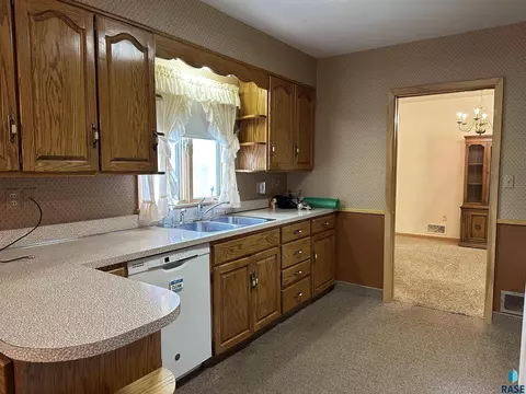 405 S Pine St, Menno, SD 57045 photo 29
