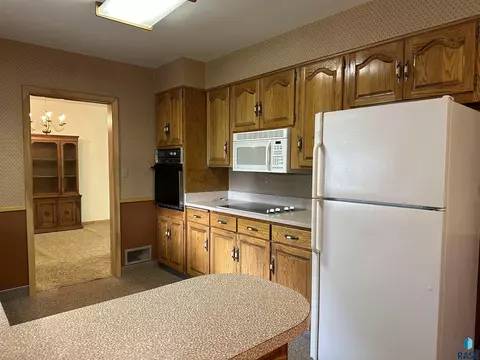405 S Pine St, Menno, SD 57045 photo 28