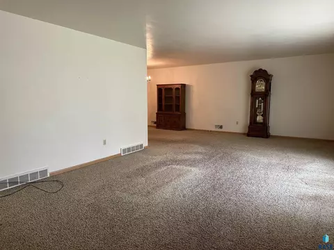405 S Pine St, Menno, SD 57045 photo 14