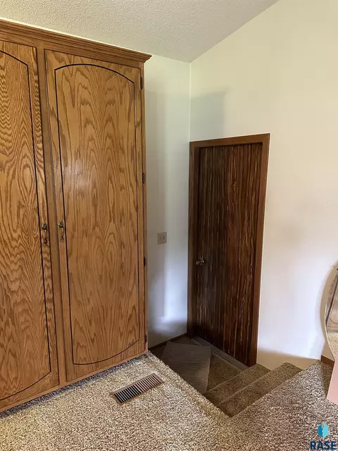 405 S Pine St, Menno, SD 57045 photo 49
