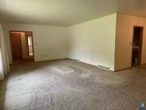 405 S Pine St, Menno, SD 57045 photo 17