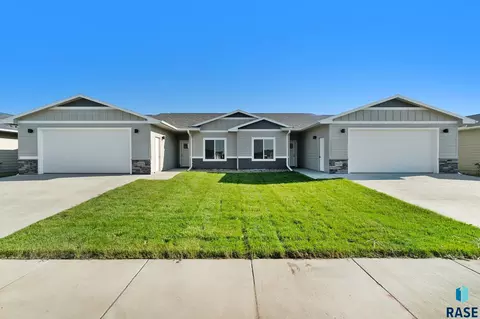 9101 W 43rd St, Sioux Falls, SD 57106