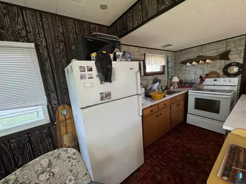 2204 Edgewater Dr, Gary, SD 57237 photo 7
