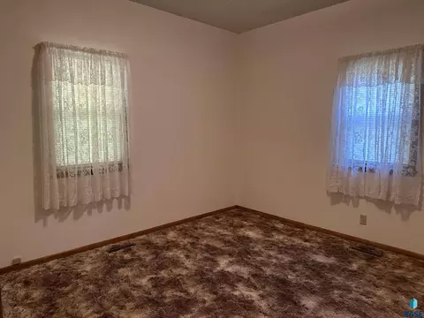 408 S Cherry St, Freeman, SD 57029 photo 27