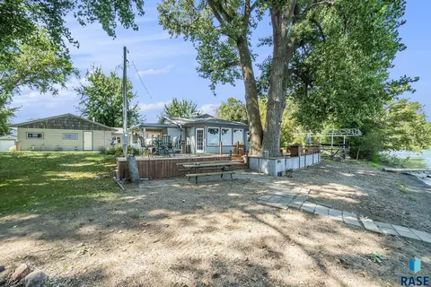 6000 Sunset Blvd, Madison, SD 57042 photo 7