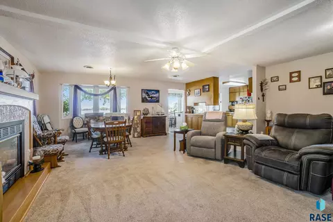 6000 Sunset Blvd, Madison, SD 57042 photo 21