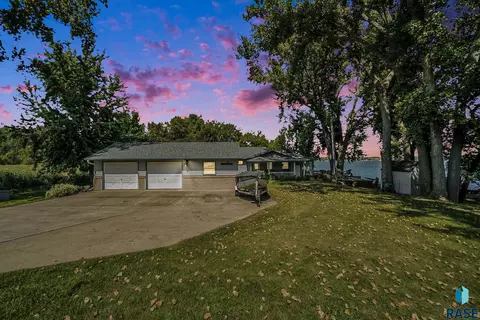6000 Sunset Blvd, Madison, SD 57042 photo 37