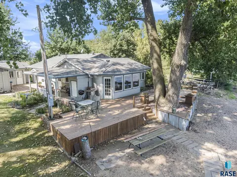 6000 Sunset Blvd, Madison, SD 57042 photo 10