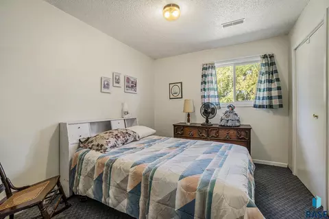 6000 Sunset Blvd, Madison, SD 57042 photo 25