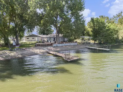 6000 Sunset Blvd, Madison, SD 57042 photo 12