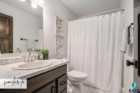 8037 E Tencate Pl, Sioux Falls, SD 57110 photo 6