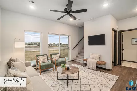 8037 E Tencate Pl, Sioux Falls, SD 57110 photo 3