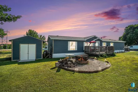 110 S Caley Pl, Sioux Falls, SD 57110 photo 1