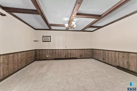 501 N 3rd St, Beresford, SD 57004 photo 18