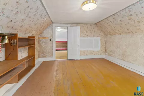 501 N 3rd St, Beresford, SD 57004 photo 39