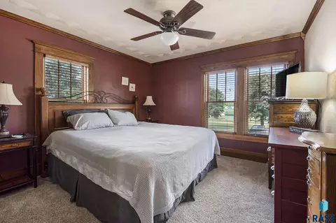 123 SW 8th St, Madison, SD 57042 photo 13