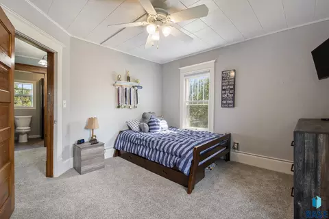123 SW 8th St, Madison, SD 57042 photo 16
