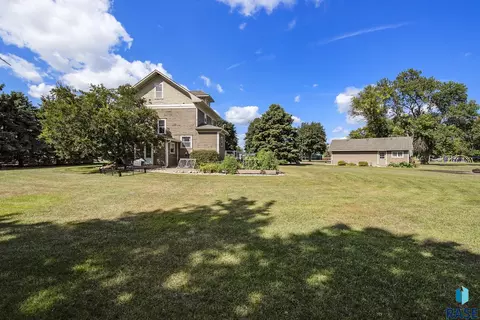 123 SW 8th St, Madison, SD 57042 photo 33