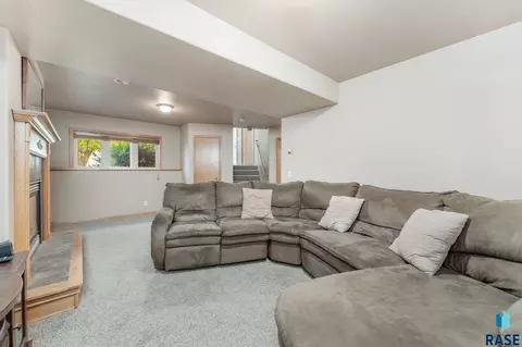 4901 E 4th St, Sioux Falls, SD 57110 photo 17