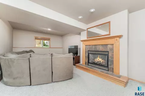 4901 E 4th St, Sioux Falls, SD 57110 photo 18