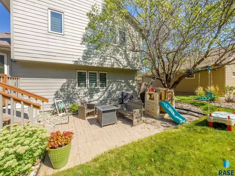 3011 E Micah Ln, Sioux Falls, SD 57103 photo 13