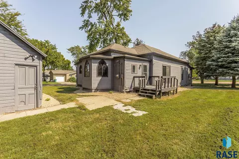 611 N 3rd St, Beresford, SD 57004 photo 19