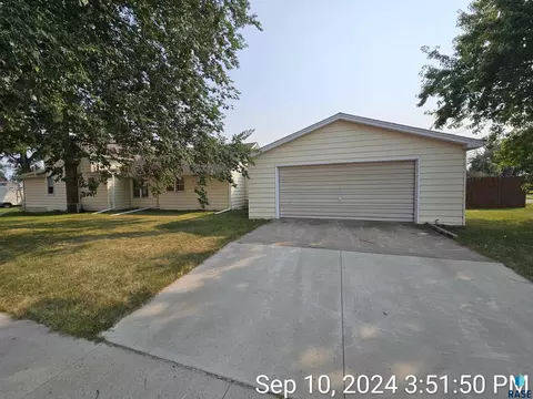 121 5th St, Ipswich, SD 57451 photo 7