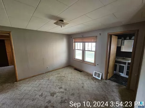 121 5th St, Ipswich, SD 57451 photo 31