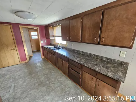 121 5th St, Ipswich, SD 57451 photo 11