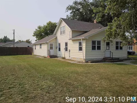 121 5th St, Ipswich, SD 57451 photo 5
