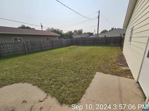 121 5th St, Ipswich, SD 57451 photo 9