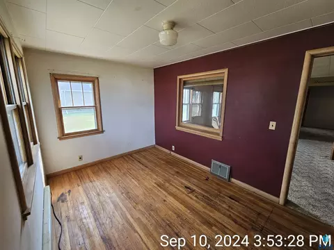 121 5th St, Ipswich, SD 57451 photo 23