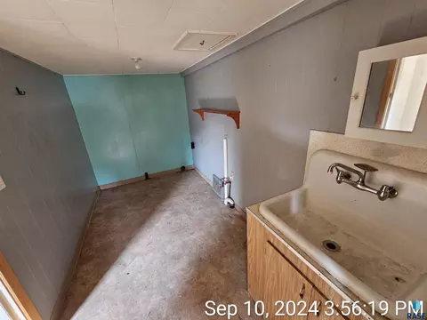 121 5th St, Ipswich, SD 57451 photo 36