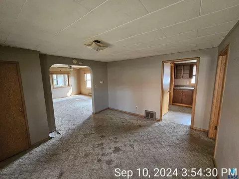121 5th St, Ipswich, SD 57451 photo 32