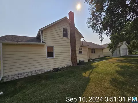 121 5th St, Ipswich, SD 57451 photo 6