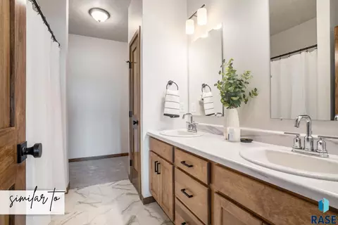 3610 S Chalice Pl, Sioux Falls, SD 57106 photo 11