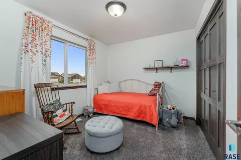 625 N Everest Ave, Tea, SD 57064 photo 2