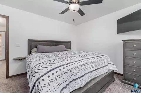 625 N Everest Ave, Tea, SD 57064 photo 7