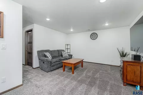 625 N Everest Ave, Tea, SD 57064 photo 16