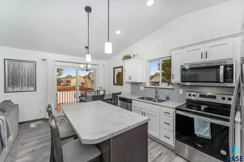 625 N Everest Ave, Tea, SD 57064 photo 14