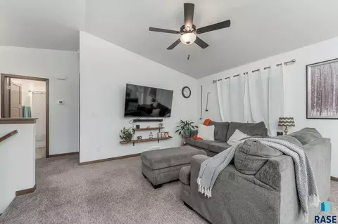 625 N Everest Ave, Tea, SD 57064 photo 10