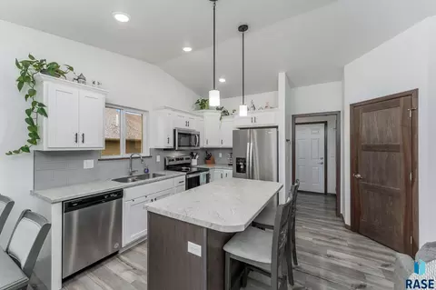 625 N Everest Ave, Tea, SD 57064 photo 12