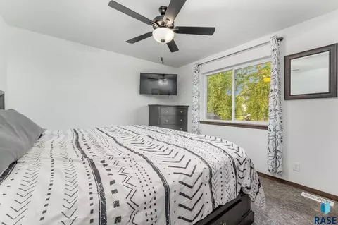 625 N Everest Ave, Tea, SD 57064 photo 6